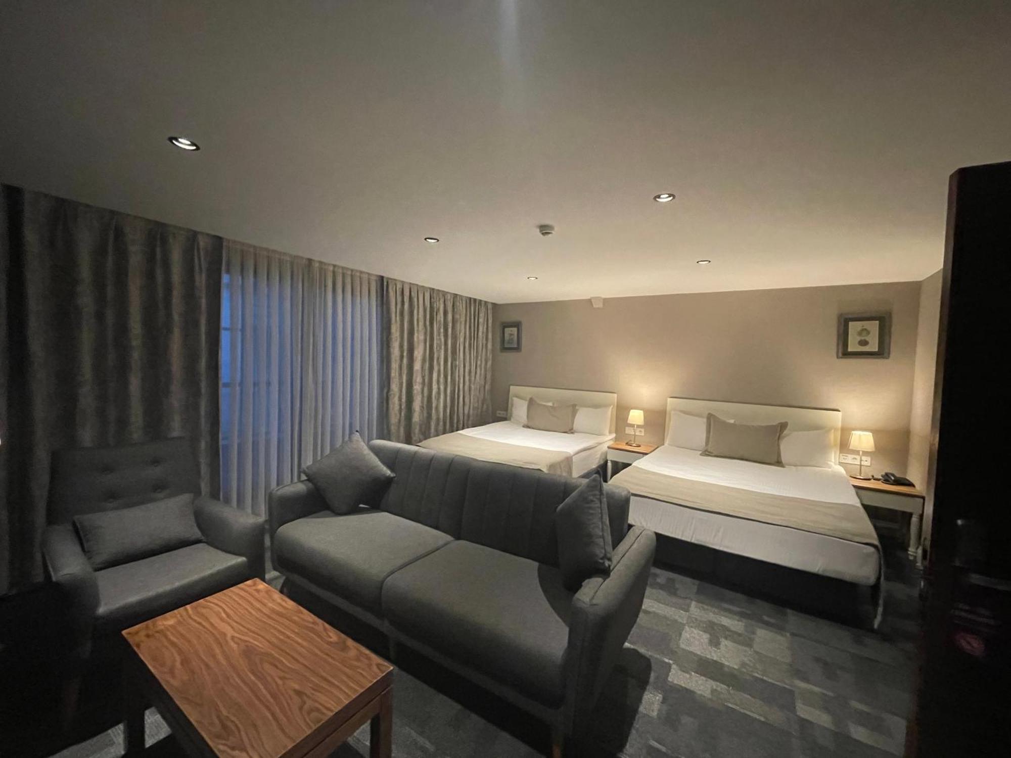 Aston Hotel Taksim Istanboel Buitenkant foto