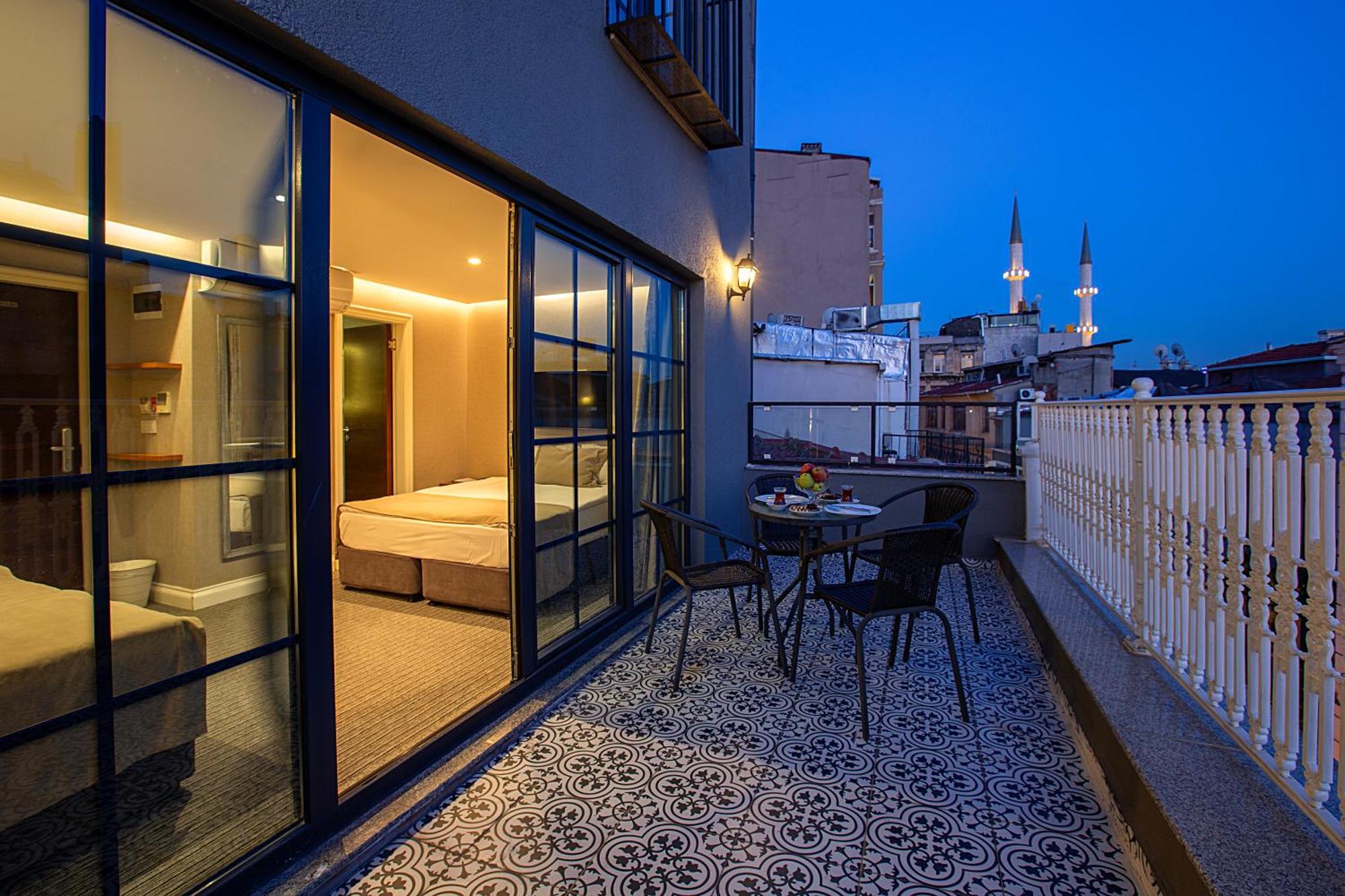 Aston Hotel Taksim Istanboel Buitenkant foto